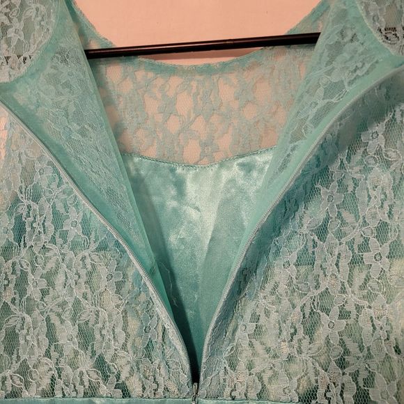 iEFiEL silk formal dress Turquoise Full Length w/lace Sz 12 - Picture 4 of 9